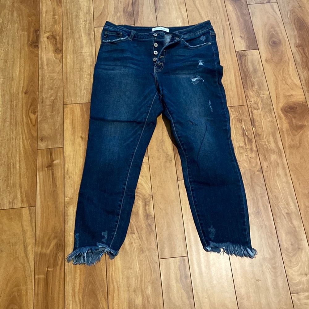 Woman’s KanCan jeans